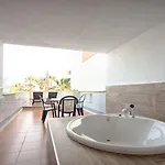 Playavera 4*