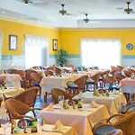 Playavera Hotel 4*